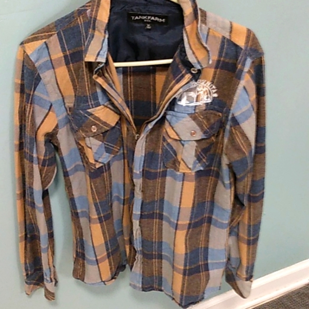 Men's zip up shirt